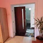 Apartament Cu Terasa La Casa Valentin