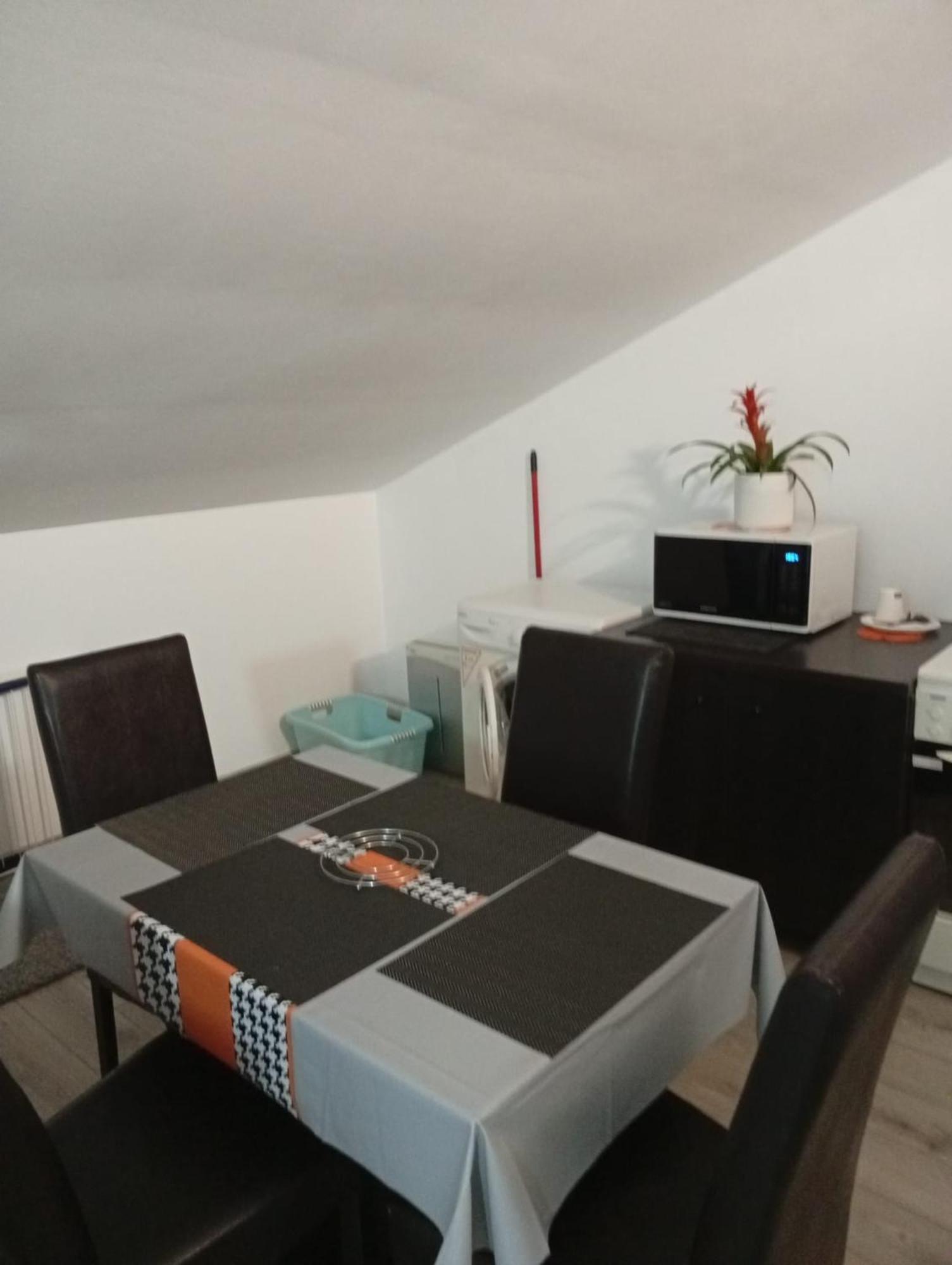 Cu Terasa La Casa Valentin Appartamento Timisoara
