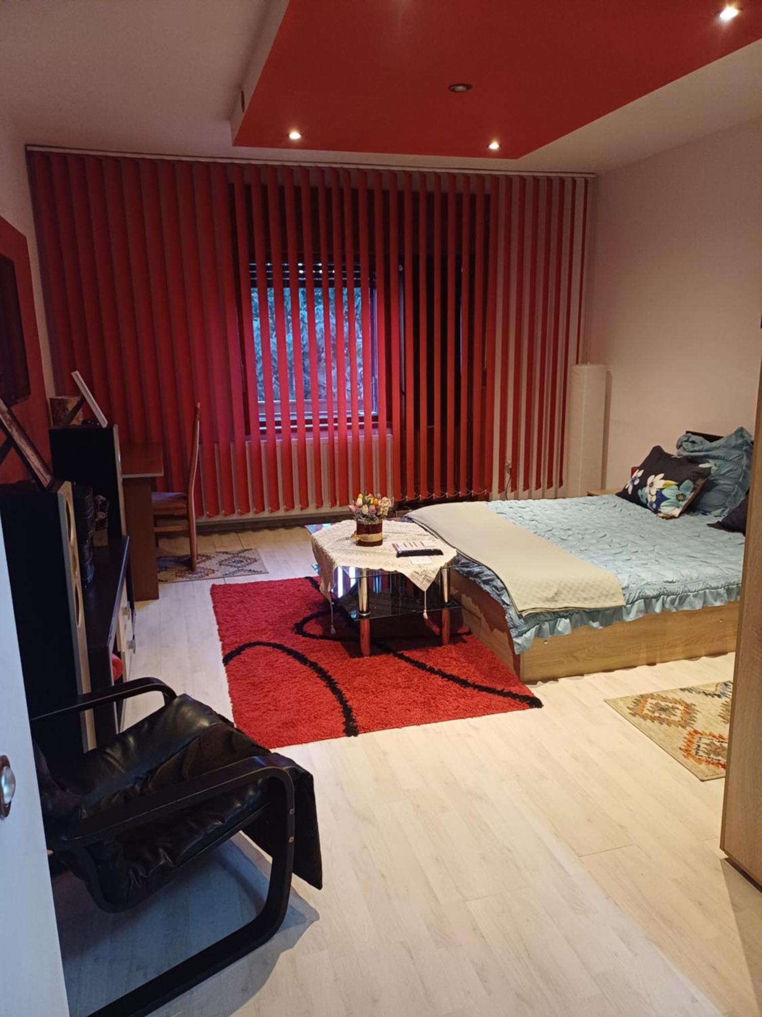 Cu Terasa La Casa Valentin *